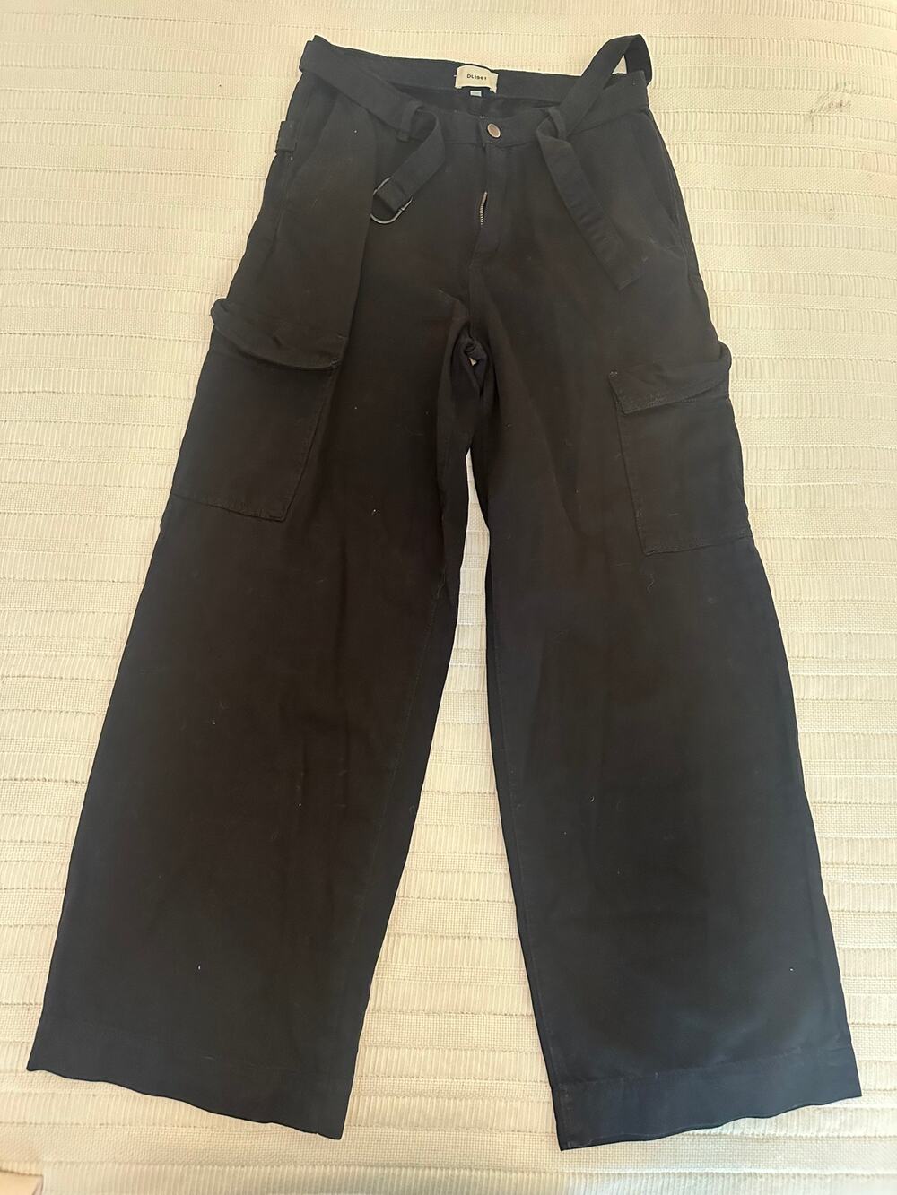 DL1961 28 Zoie Wide Leg Cargo Jeans